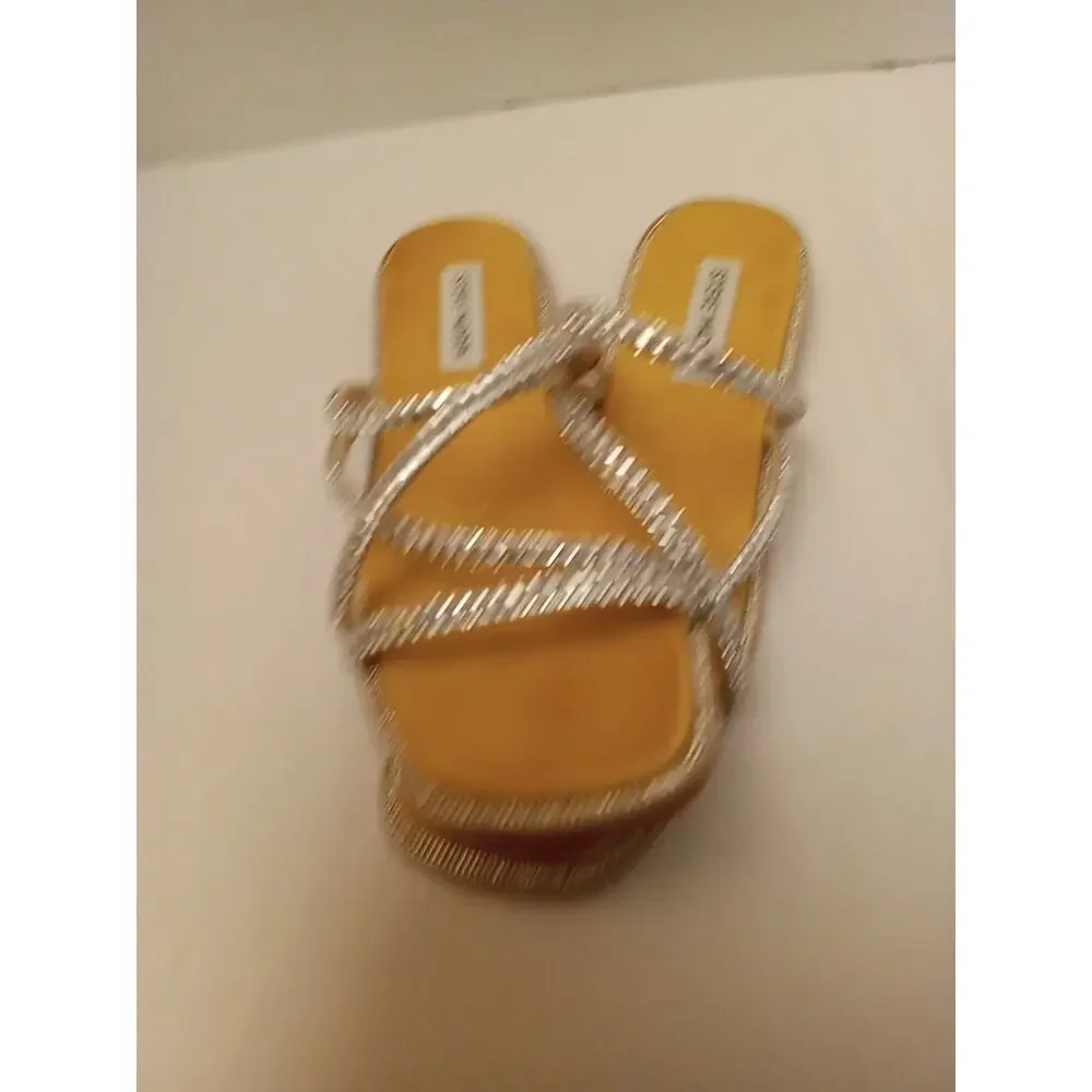 Steve Madden Women's Size 8 SPICE Bling Sandal. Summer, Athleisure, Fun, Comfy